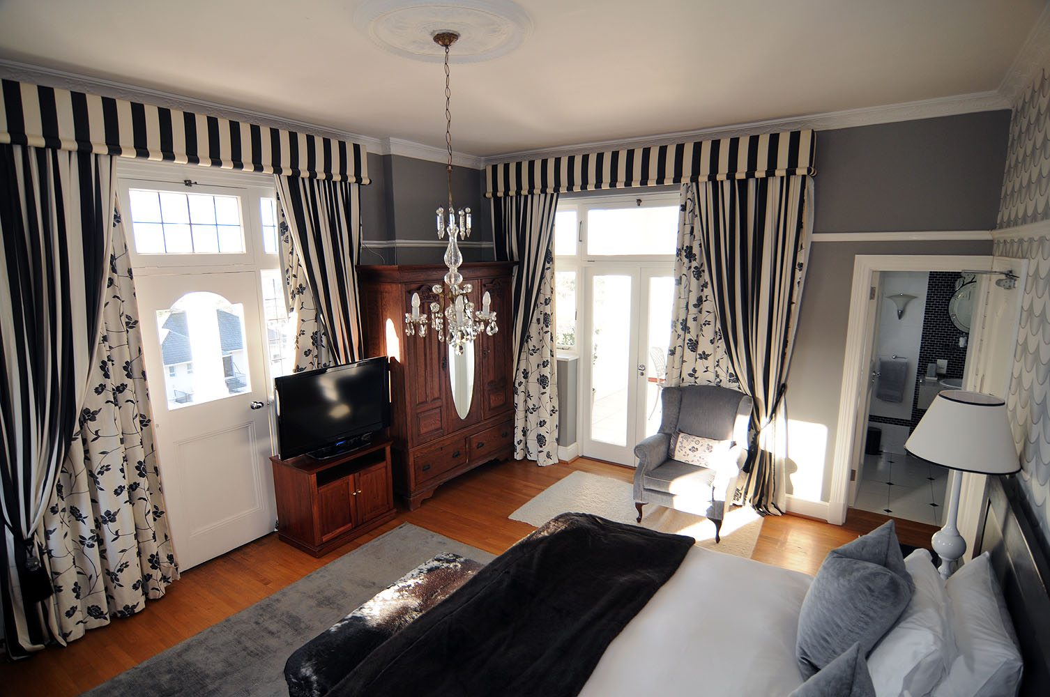 Abbey Manor - Bild 3