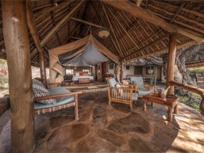 Tortilis Camp