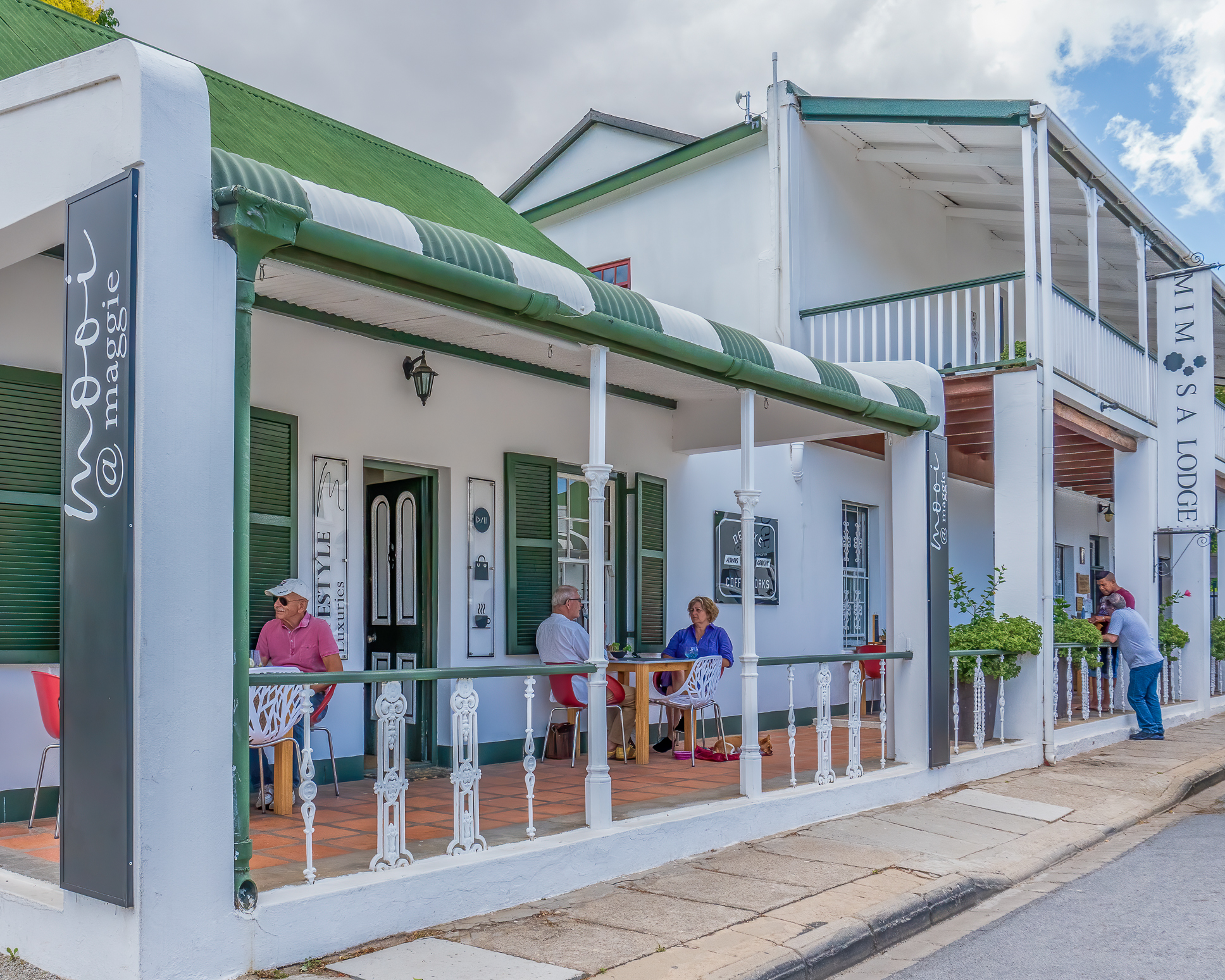 Mimosa Lodge