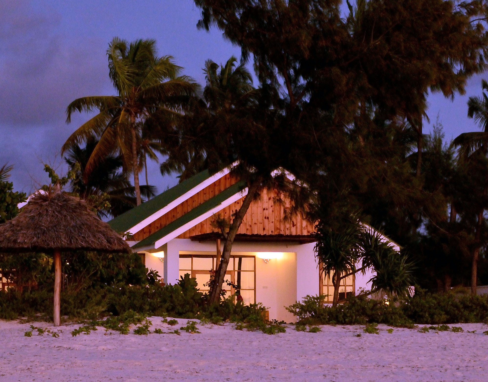 Kisiwa on the Beach - Bild 5