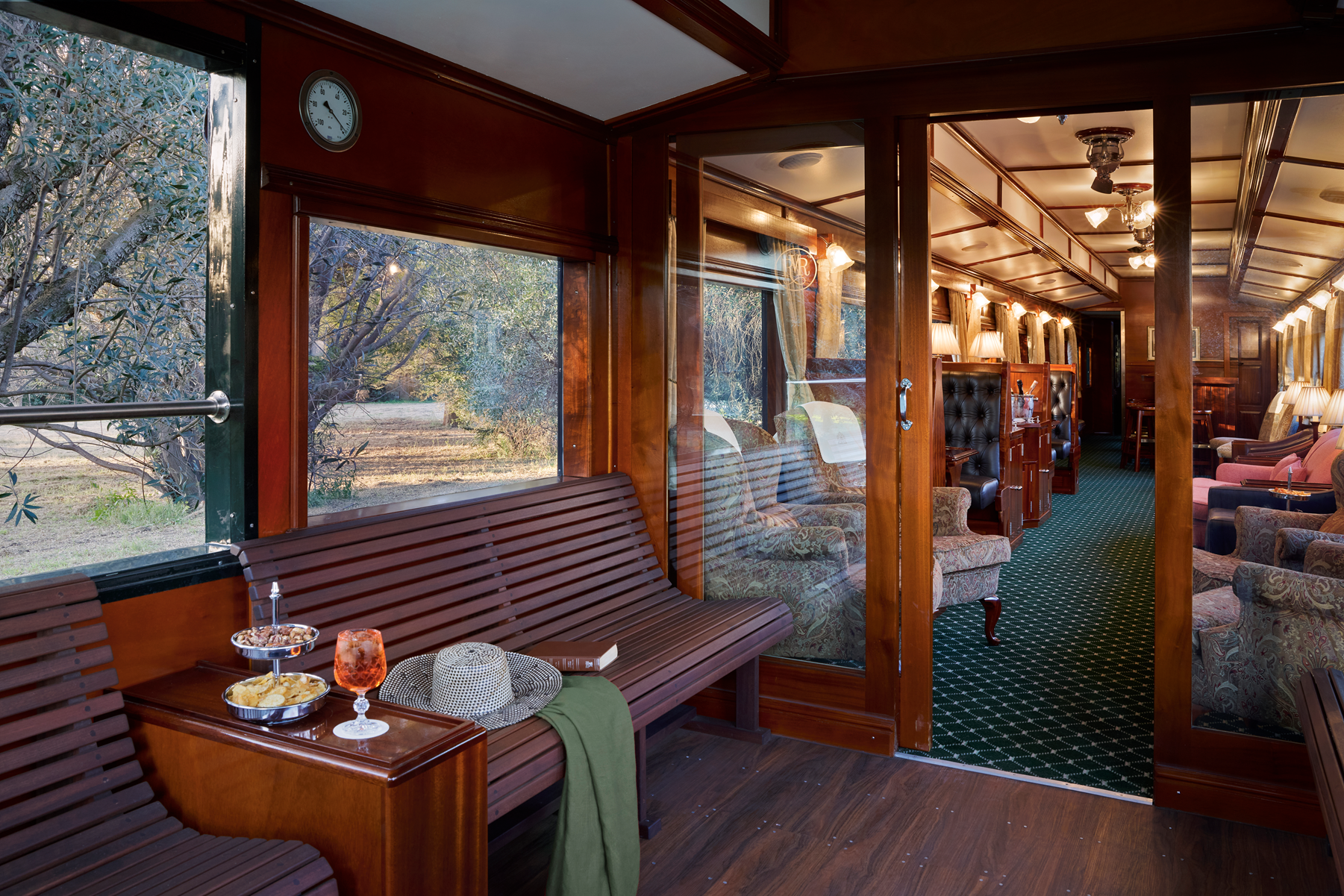 Rovos Rail – Entspannung im offenen Observation Car