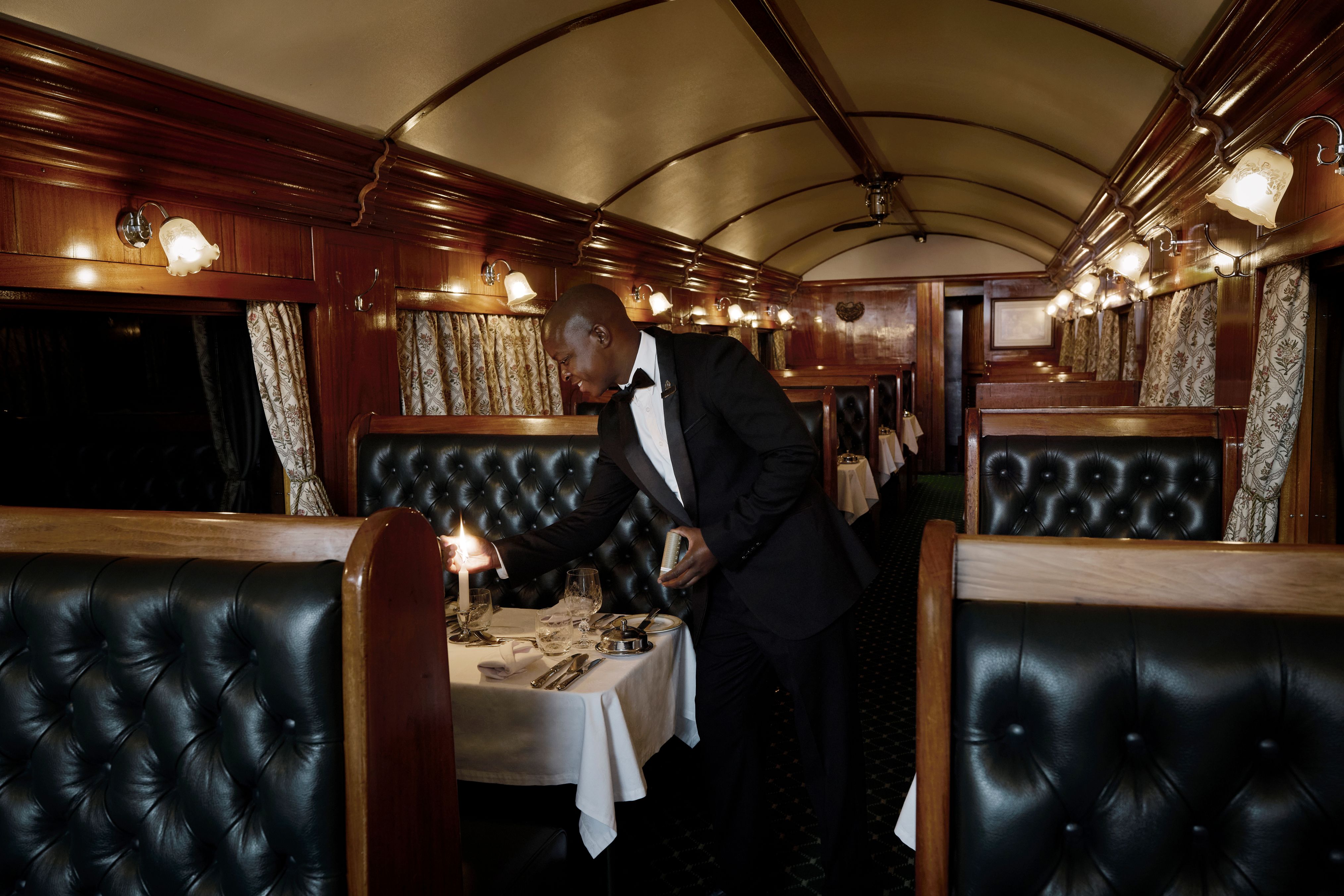 Rovos Rail Luxuszugreise – Kulinarische Eleganz im historischen Speisewagen